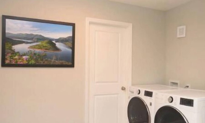 Rock Hill Casa | Newly Renovated 3BR/2BA Cozy Home Away from Home