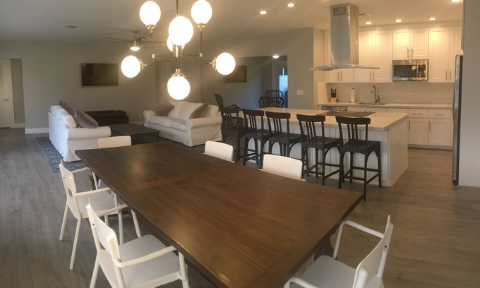 Boca Raton Casa | Recientemente renovado 4/3 exclusivo Medio Boca Inicio