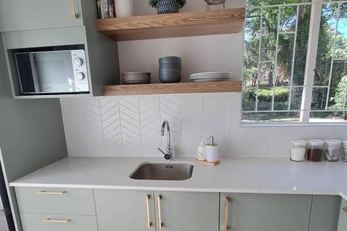 Greater Johannesburg Metropolitan Area Apartamento | Newly Renovated and Solar Powered