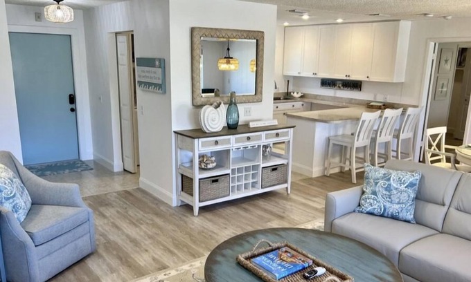 Sanibel Condominio | Hermosa Isla Sanibel condominio de paso ciego. Recientemente renovado. ¡Maravilloso!