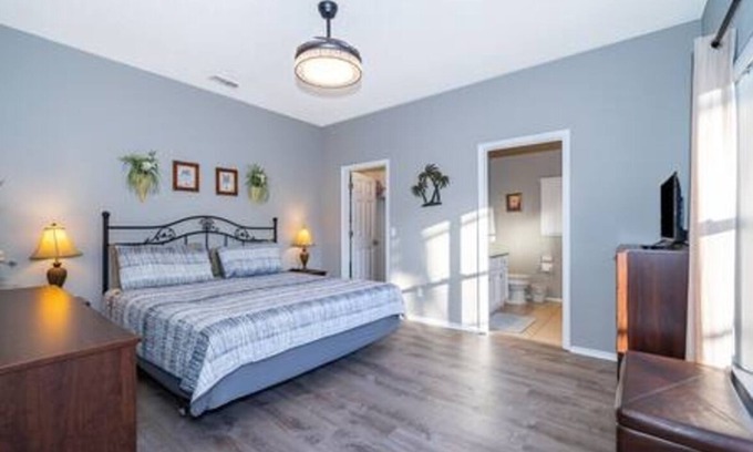 Esprit Casa | Newly Renovated Close to Disney w/ Private Pool