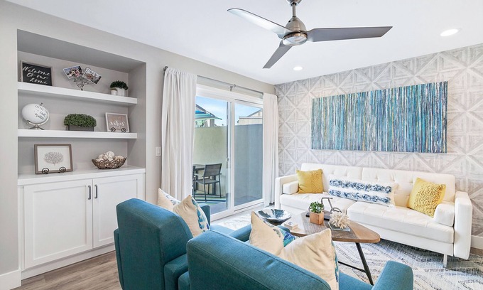 Hermosa Village Condominio | Newly renovated condo, closest walk to theme parks - pools & hot tub on-site