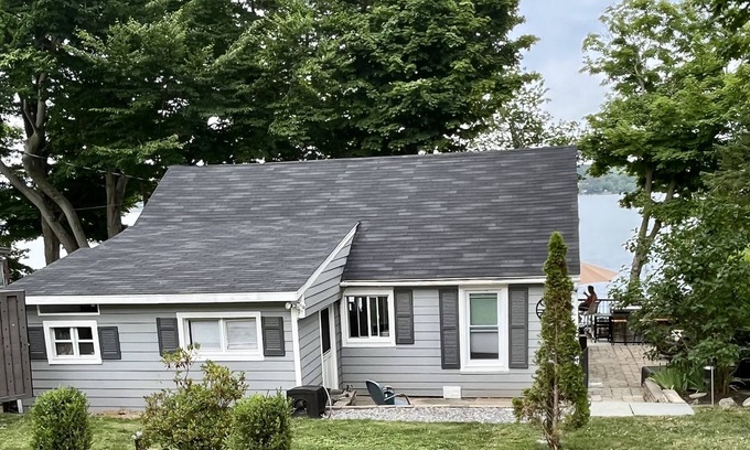 Skaneateles Cabaña | Newly renovated cottage on Skaneateles lake with spectacular views!