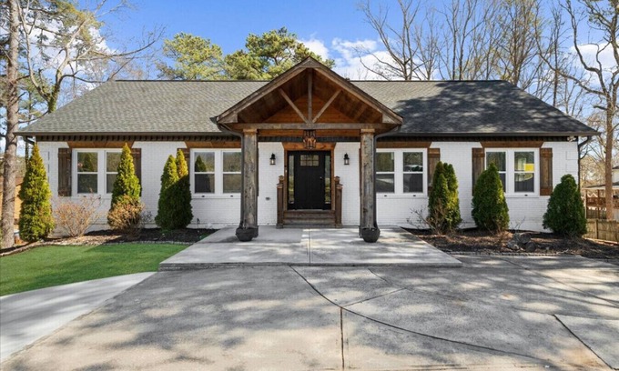 Lawrenceville Casa | Newly Renovated Family Home near Coolray Stadium!