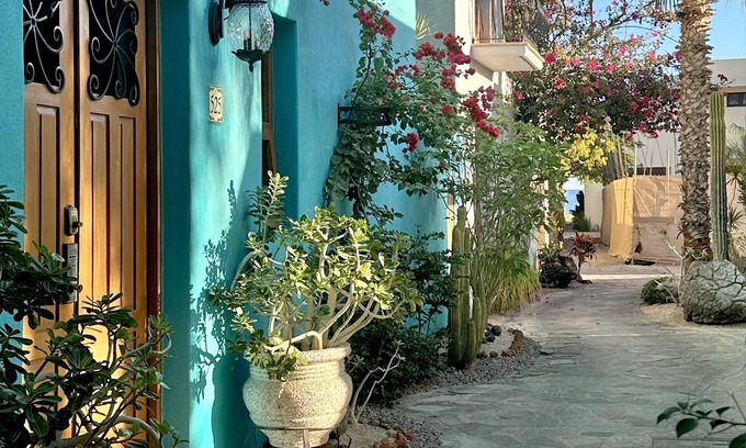 Nopolo Casa | Newly renovated, 2 bedroom, 2 bath Location at FN 525