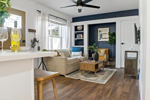 Willmore Apartamento | Newly Renovated Gem Mins to Convention Center, Beaches and Downtown LB A