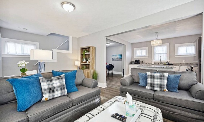 Lorain Casa | Newly Renovated Home in Lorain