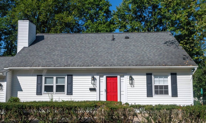 Hudson Casa | Newly renovated home located across from WRA and steps from downtown Hudson.