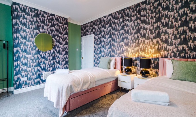 Salford Casa | Newly Renovated home-Manchester