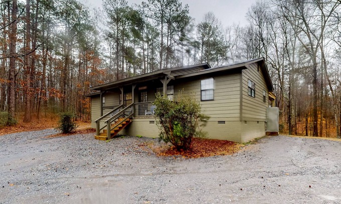 Eclectic Casa | Newly renovated home near private boat ramp - covered porch & dog-friendly