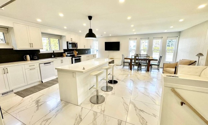 The Peanut Casa | Newly Renovated House in Toronto