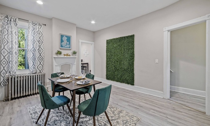 Trenton Casa | Newly Renovated House in Trenton near Sesame Place, Six Flags & High Speed Wifi