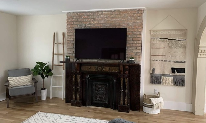 Hudson Casa | Newly renovated house in historic Downtown Hudson