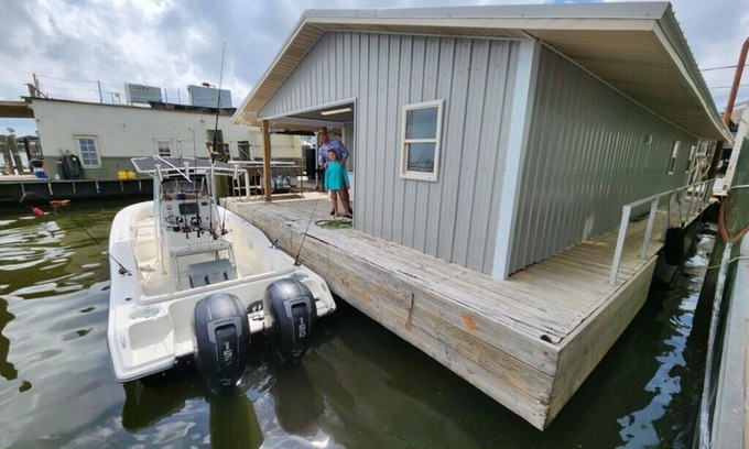 Venice Alquiler De Eote | NEWLY RENOVATED Houseboat Located in Venice Marina (B Dock)