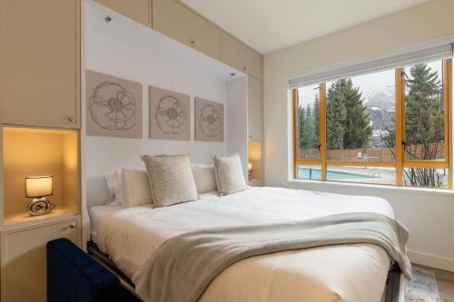 Village North Casa | Newly Renovated KING BED STUDIO in the Village