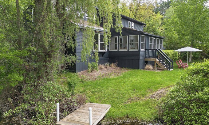 Lenox Dale Casa | Newly Renovated Lakefront Haven In Lenox