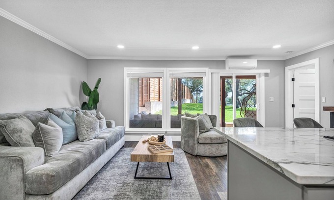 Granite Shoals Condominio | Newly renovated luxurious Lake View Getaway