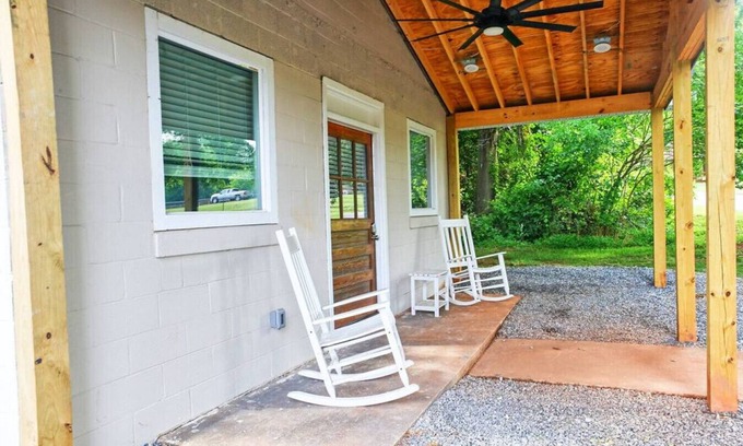 Maiden Casa | Newly Renovated Maiden Home - Perfect Small Town Retreat, 2BR Porch