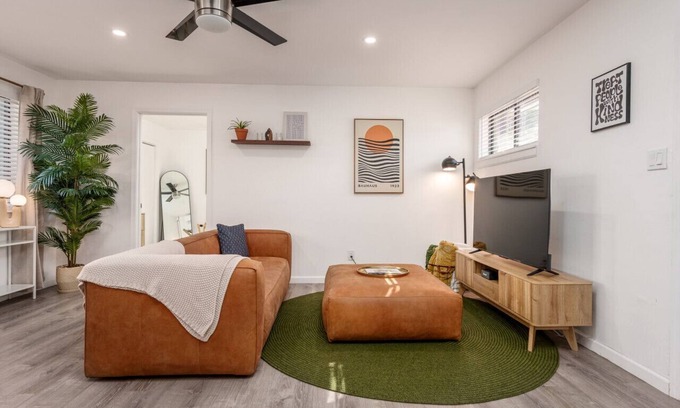 Cottonwood Casa | Newly Renovated Modern 1BR in Old Town Cottonwood