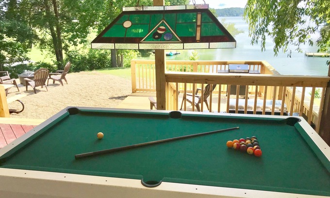 Dandridge Casa | Nuevo en VRBO - Recién renovado Dockable LAKEFRONT Home para 2019