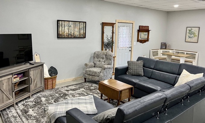 Crandon Casa | Newly Renovated Northwoods Retreat