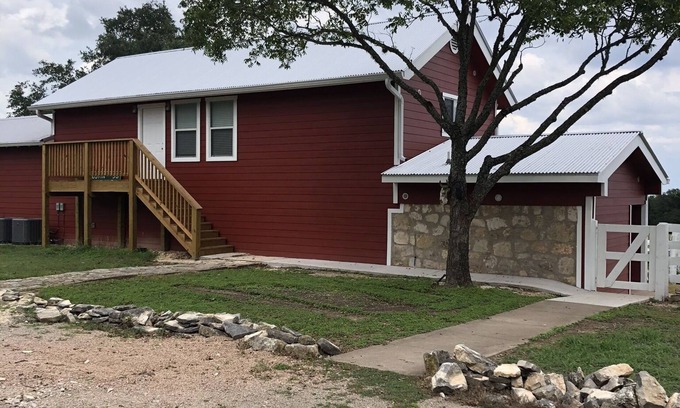 Austin Casa | Newly renovated property on Exotic Game Ranch, minutes from downtown