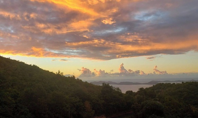 Leonards Apartamento | Newly Renovated Sea View 1-bedroom apartment in Tortola