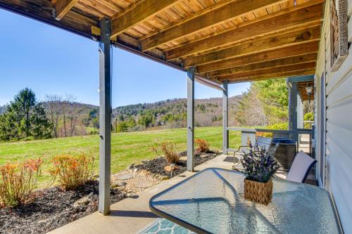 Sky Valley Apartamento | Newly Renovated Sky Valley Condo with Mtn Views