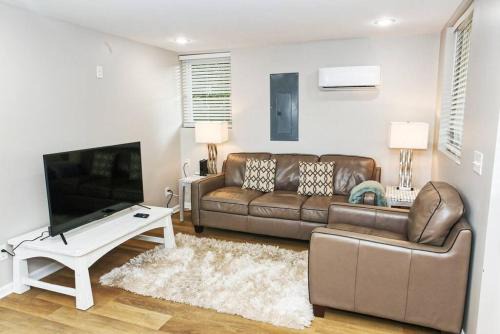 Maiden Casa | Newly Renovated Small Town Retreat