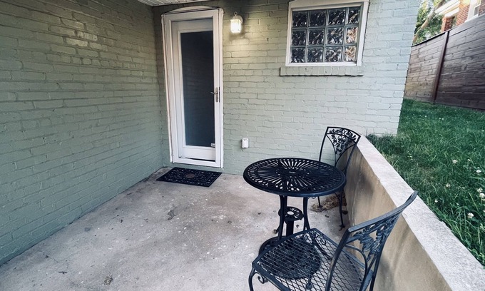 Brightwood Apartamento | Newly Renovated Spacious 1BD apartment in Washington DC!