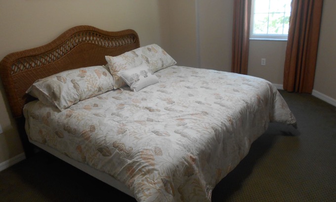 Charlotte Harbor Condominio | Amplio Condo, Piscina climatizada, Bañera de hidromasaje, Sala de ejercicios, WiFi gratuito y ascensor