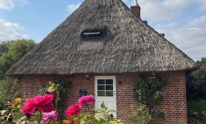 Schashagen Casa | Newly renovated vacation home - 2 min. to the beach - large, quiet natural property