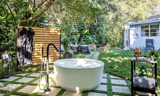 Vero Beach Casa | Newly renovated w/outdoor heated bathtub