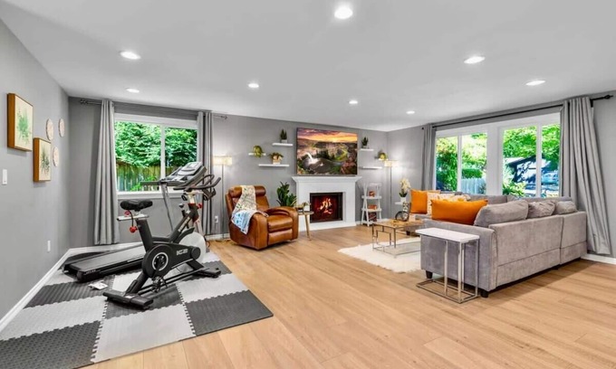 South Juanita Casa | Newly Updated 1F Kirkland House w/ AC| Min to I405