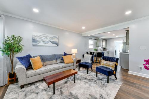 Lincoln Heights Casa | Newly Updated Home about 3 Mi to Downtown Charlotte!