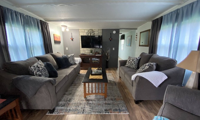 Bessemer Casa | Junto a snowmobile / atv trail 2! Cerca de las colinas de esquí, esquí X-C, lago Superior, caídas