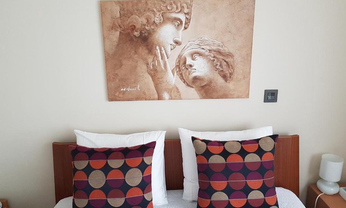 Maia Casa | Next to the Airport