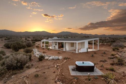 Pioneertown Casa | Nexus By The Cohost Company