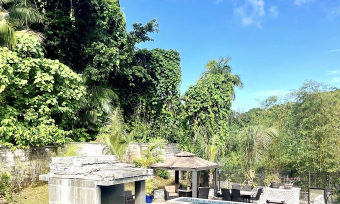 Koror Casa | 1 BD Apartment with Fabulous Views, & Desirable Amenities in Koror, Palau.