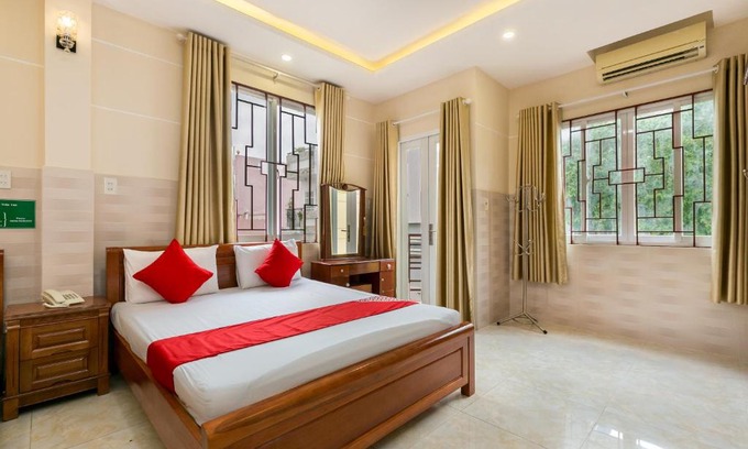 Binh Thanh Hotel | Ngoc Linh Hotel