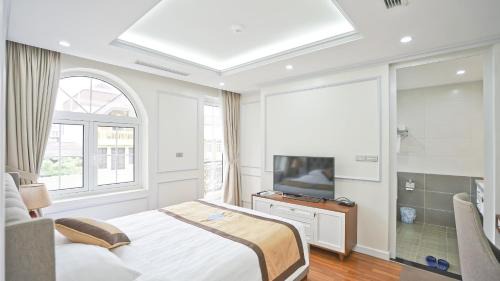 Hai Ba Trung Hotel | Nguyen Du Paradise Hotel - Hoan Kiem Lake
