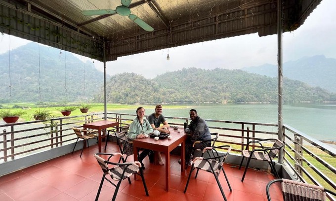 Nam Mau Cama Y Desayuno | Nhà Nghỉ Sơn Lâm - Ba Bể lake Best view