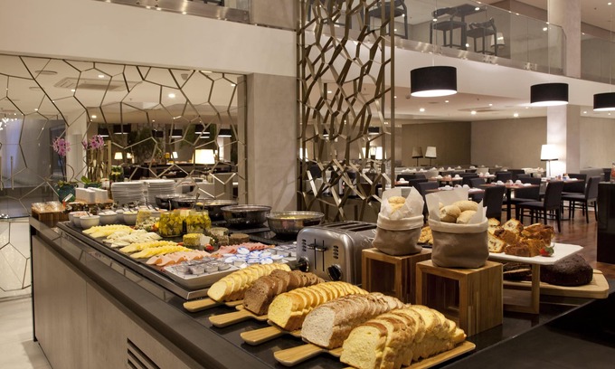 Matriz Hotel | NH Curitiba The Five
