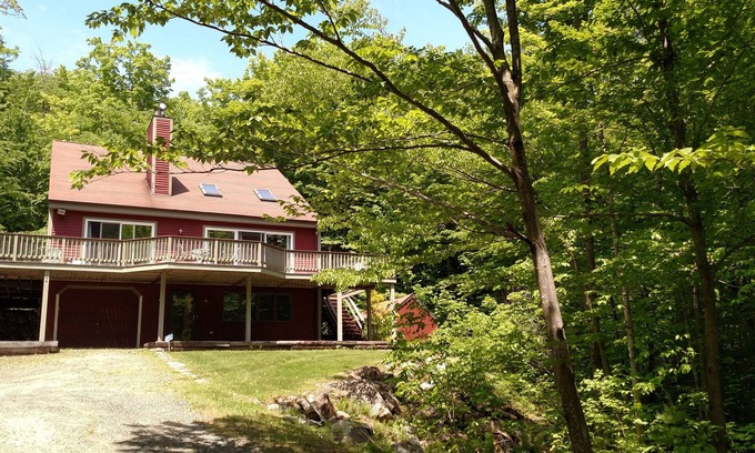 Holderness Casa | NH escapada de montaña! Ubicación aislada cerca del lago Squam