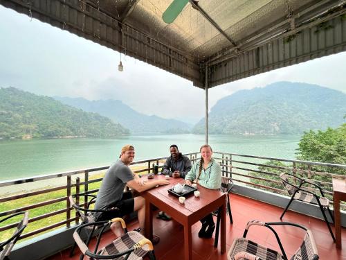 Nam Mau Casa | Nha Nghi Son Lam - Panorama lake view