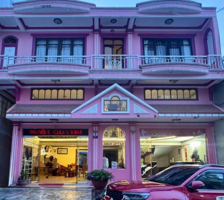Phuong Hotel | Nhat Quynh Hotel