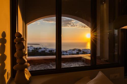 Oia Hotel | Niabelon Suites