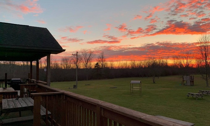 Niagara Falls Casa | Niagara Falls Country Living. Short and long term renting are also available