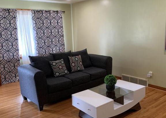 Athol Springs Casa | Niagara Falls Private Brick Vacation Home
