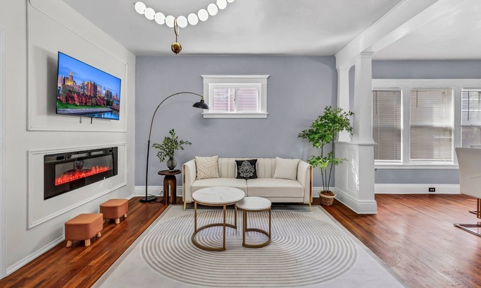 Buffalo Casa | Niagara RiversideView 2King Arcade GameRoom WiFi FreeParkng Office Sleep 10